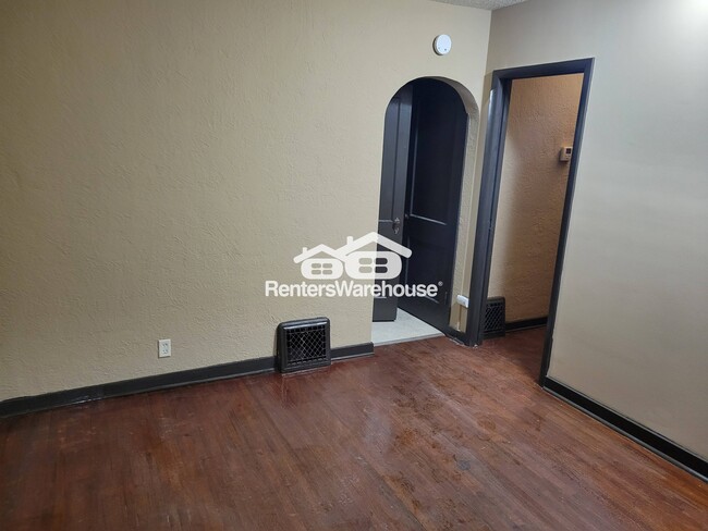 Photo - 403 N Dewey St