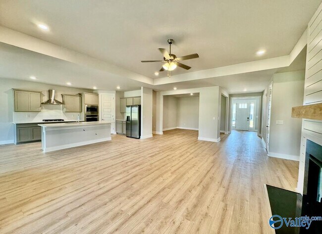 Photo - 207 John Clift Cir