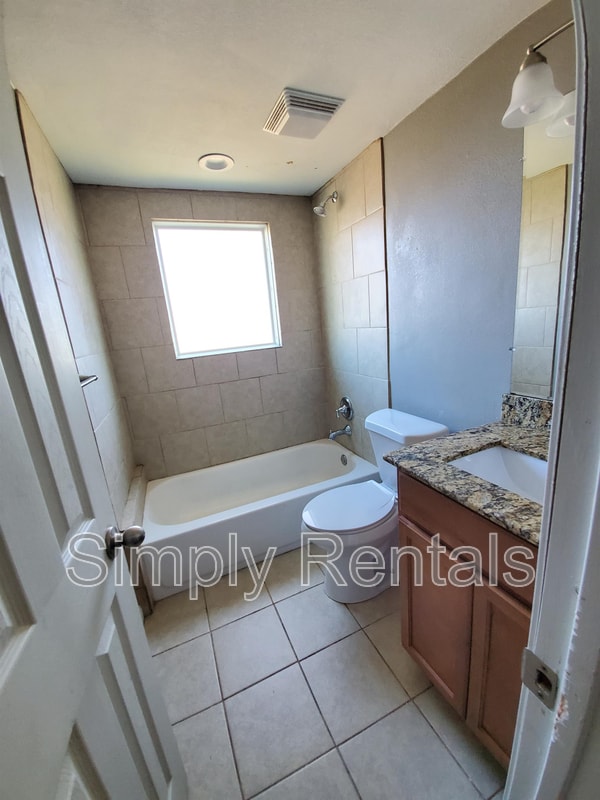 Photo - 2107 Pollard St