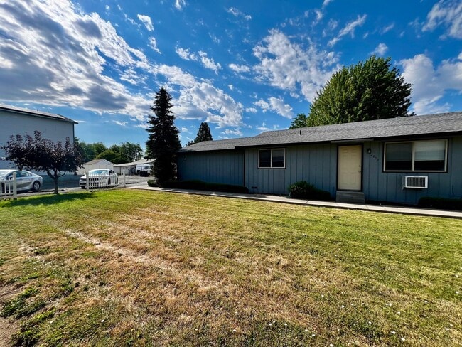 Photo - Duplex off of 48th Ave!