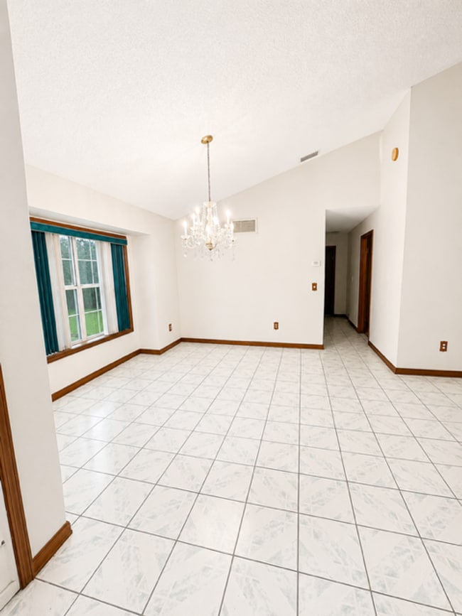 Photo - 1156 Pilgrim Ave
