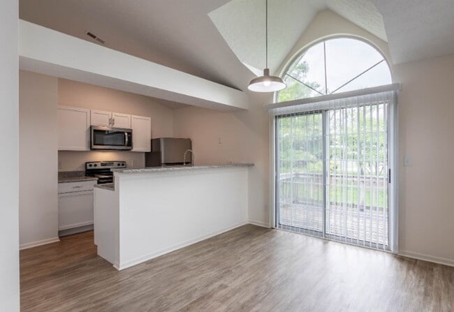 Photo - Stratford Commons