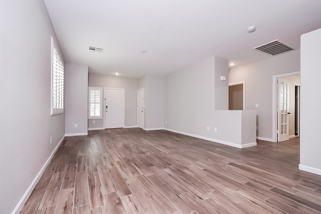 Photo - 8508 Last Point Ave