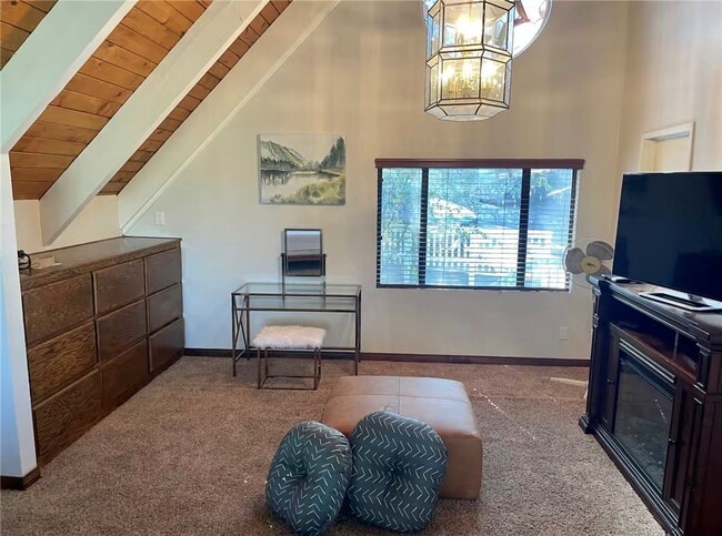 Photo - 353 Mittry Ln