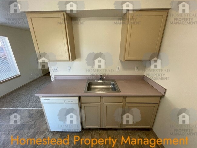 Photo - 510 NE Dallas Ct Unit 510-1