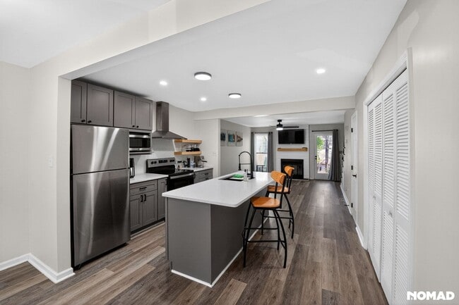 Photo - 533 Oak Run Dr