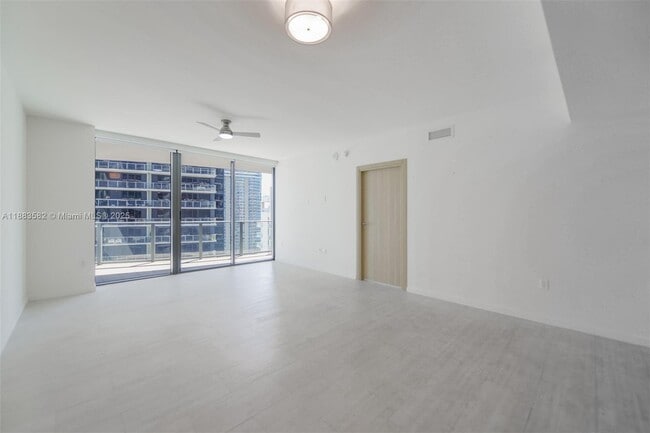 Photo - 1000 Brickell Plaza Unidad 3507