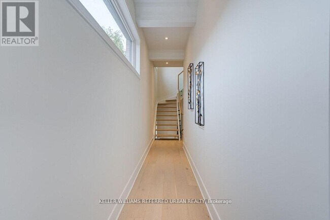 Photo - 16A Maple Ave N
