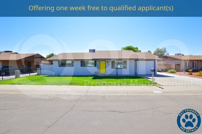 Building Photo - 729 E Laredo St