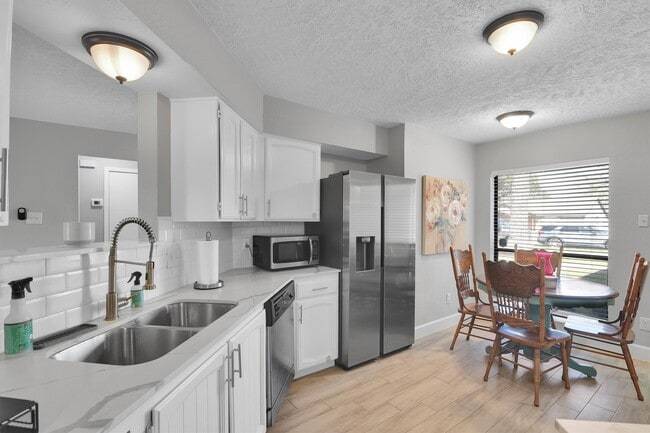 Photo - 23539 Whispering Willow Dr