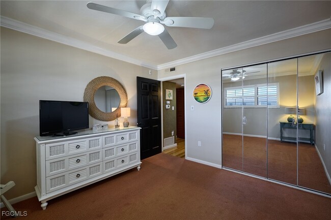Photo - 2121 Collier Ave Unit 518