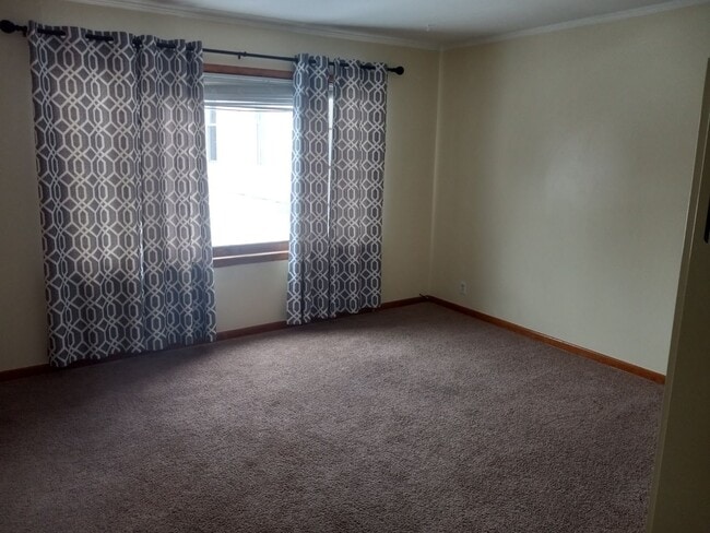 Building Photo - 67 N Kennebec Ave Unit 67 Kennebec Avenue