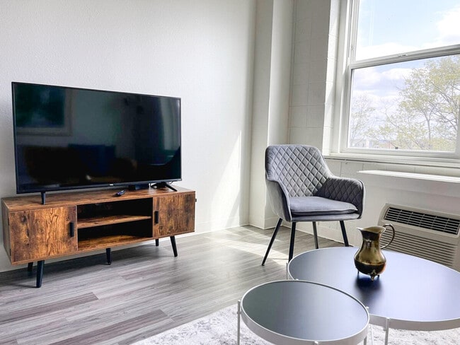 Photo - 2515 Burnet Ave Unit SI ID1036752P