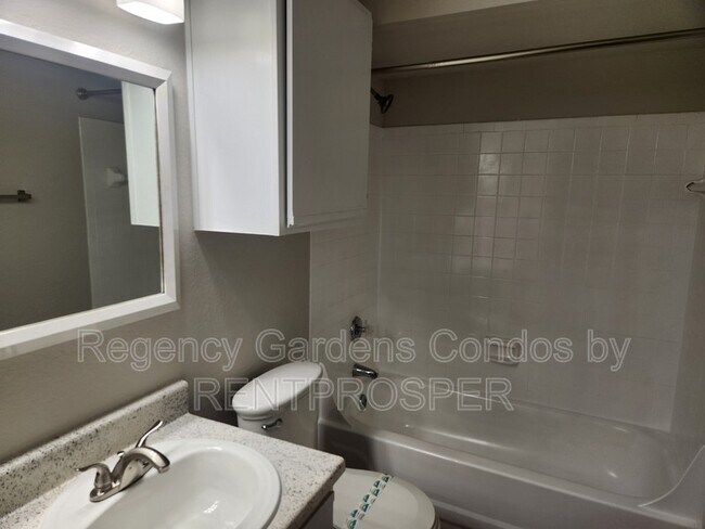 Photo - 5587 Devonbriar Way Unit 201