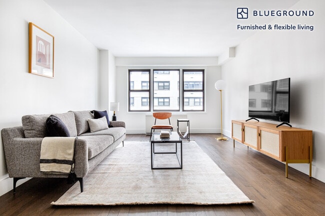 Building Photo - 220 E 63rd St Rental