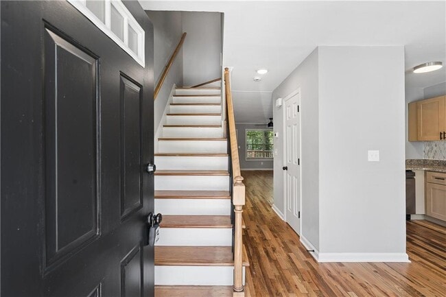 Photo - 5200 Laurel Bridge Dr SE