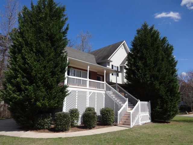 Building Photo - 5966 Tate Dr