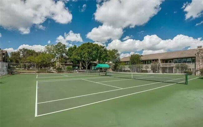 Photo - 222 T Bar M Dr