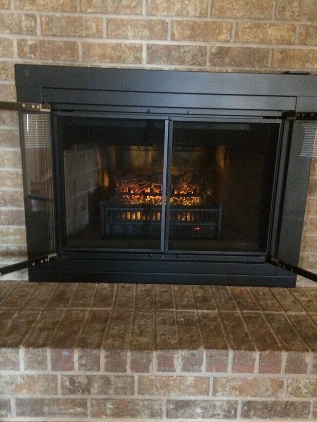 Photo - 412 Lochridge Dr