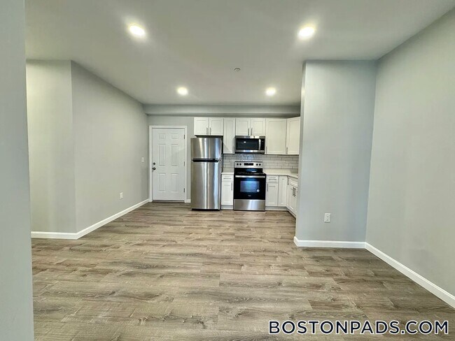 11 Leo Turo Way Unidad 1B