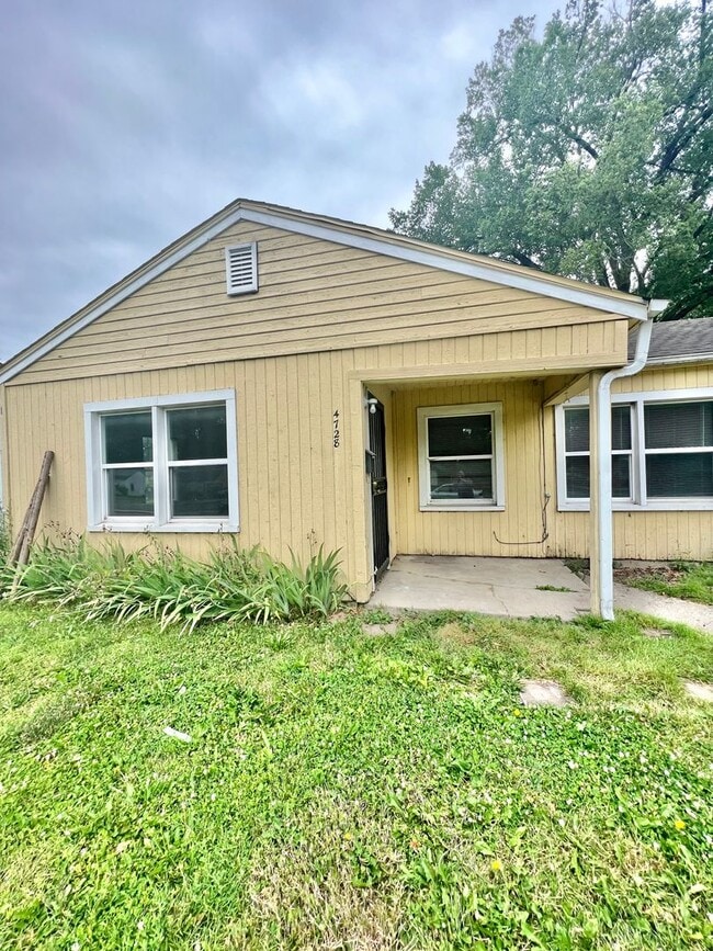 New Listing!!! 3 bedroom duplex - New Listing!!! 3 bedroom duplex House
