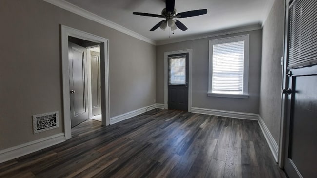 Photo - 1003 Art Hill Pl