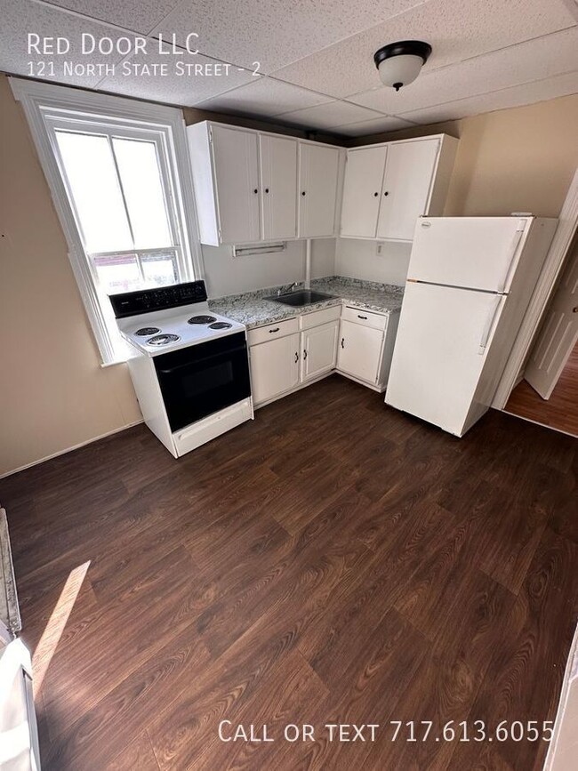 Photo - 121 N State St Unit 2