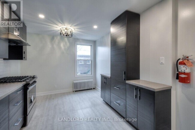 37 Grange Ave