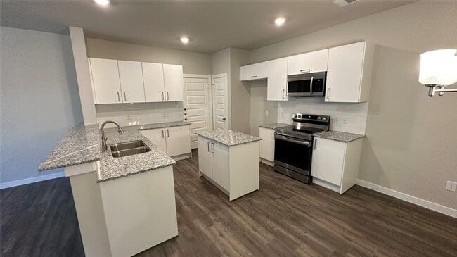 Photo - 9804 Grosbeak Ln