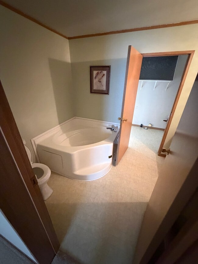 Photo - 229 Taylor Dr