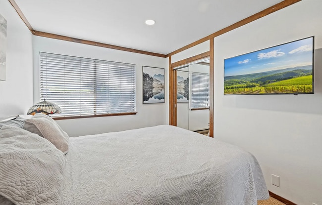 Photo - Fully Furnished 2 Bed / 2 Bath Corner Unit...