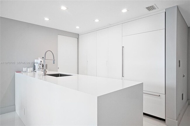 Photo - 475 Brickell Ave Unidad 1913