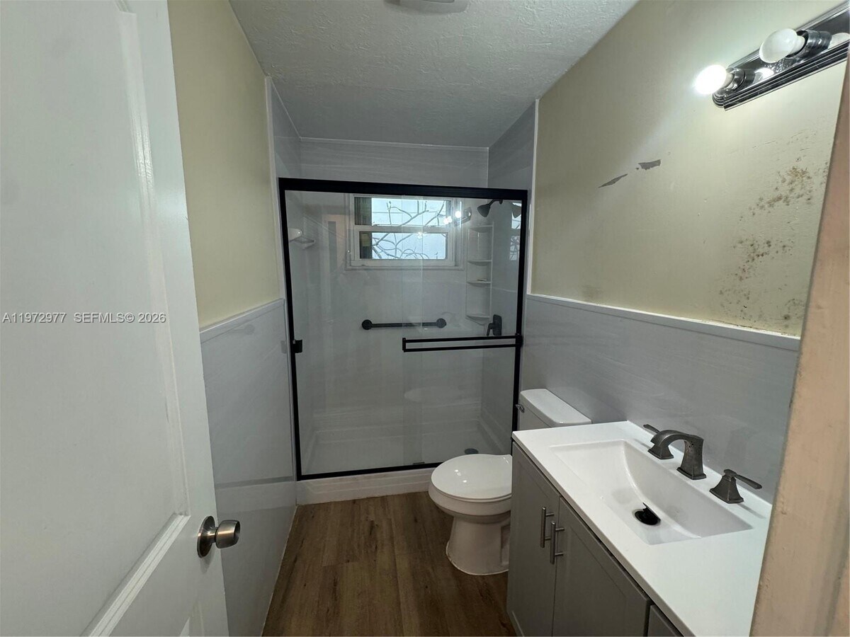 Photo - 707 S 19th Ave Unit 2