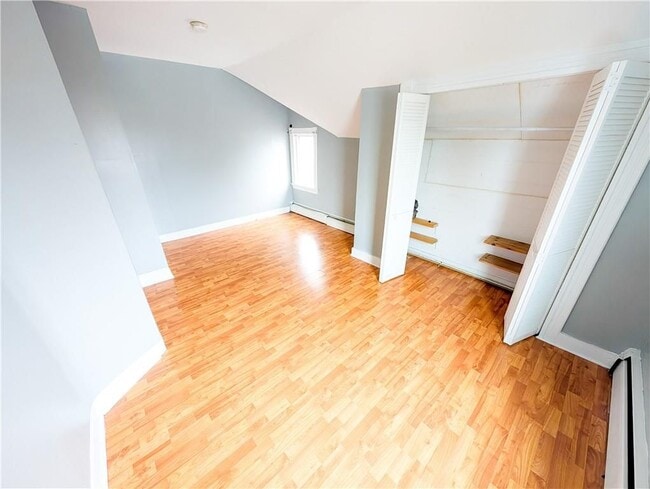 Photo - 53 Bancroft St