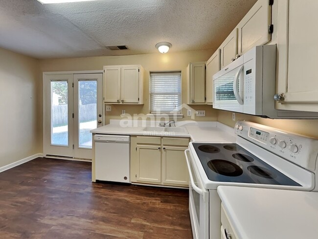 Photo - 7410 Henderson Park Rd