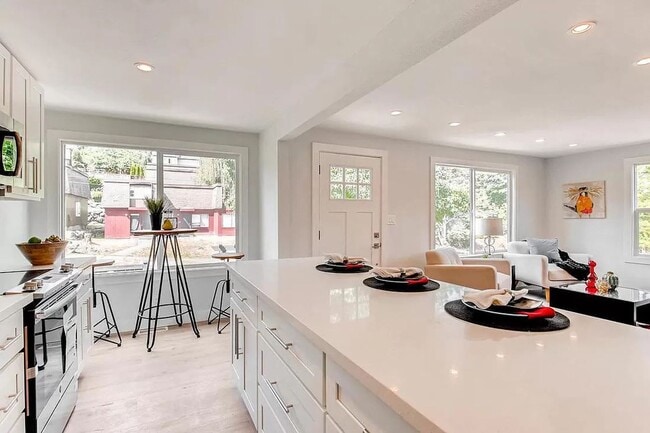 Photo - MLK Duplex Unit 1628