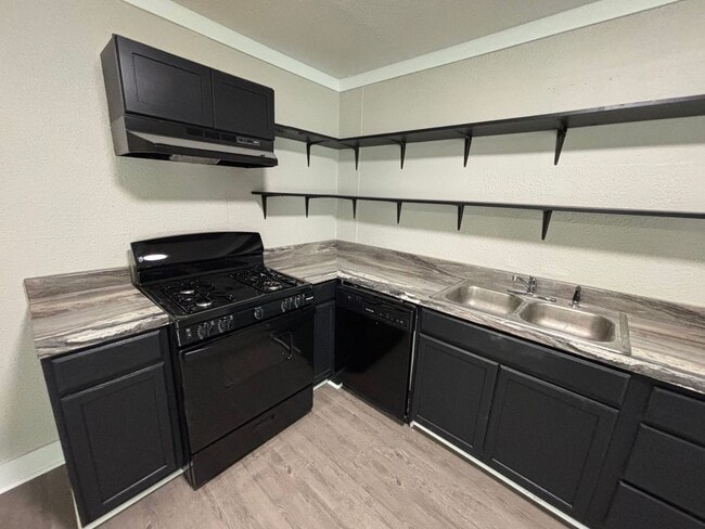Building Photo - 4818 Morton- Move In Ready! Rental