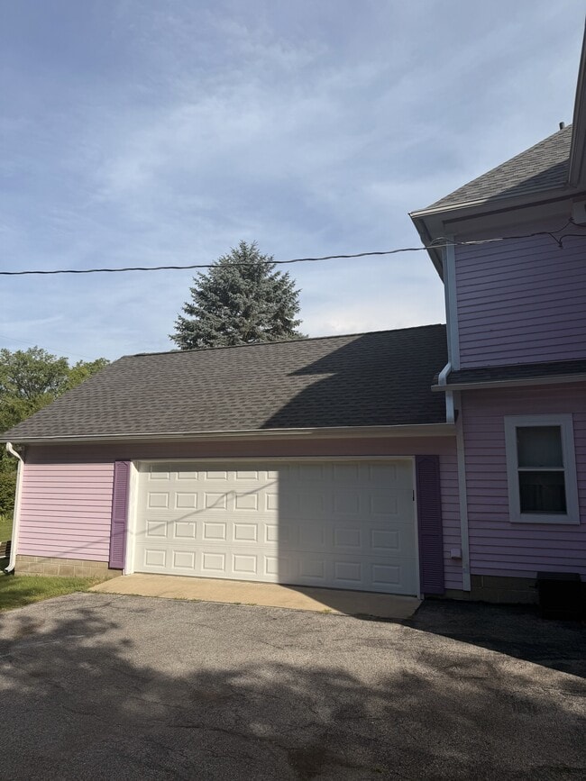 Photo - 1819 Northwestern Ave