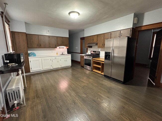 Photo - 9-11-11 Teller St Unit 1st Floor