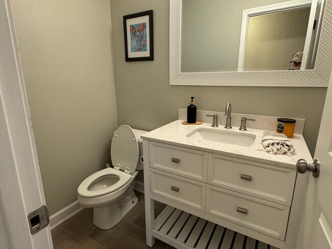 Photo - 8061 Nora Ln