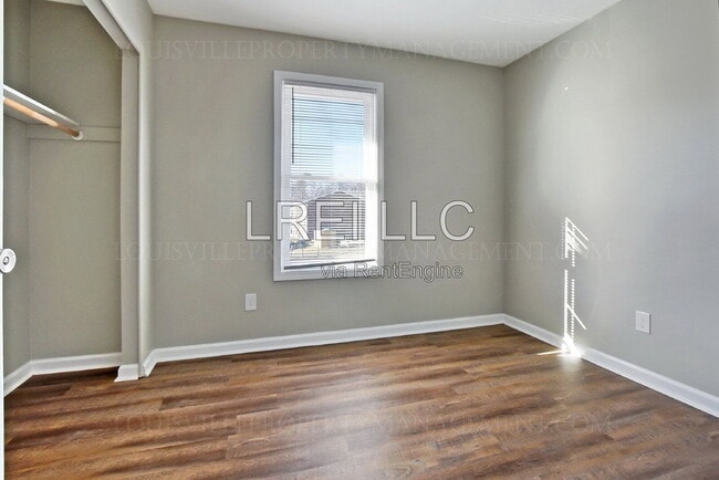 419 Wood Creek Dr Unit 4