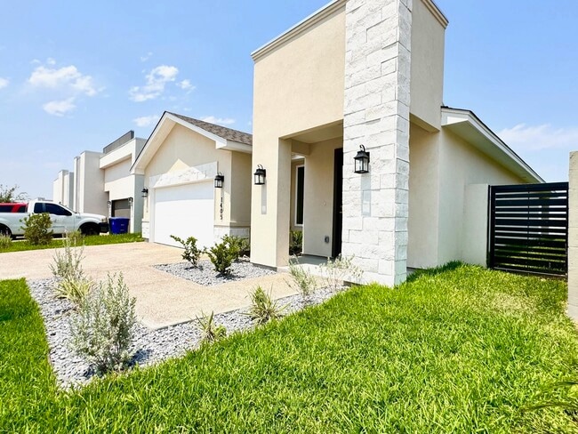 Photo - 1405 Eagles Ln