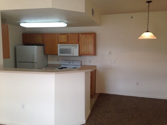 Photo - 7740 S Blackhawk St