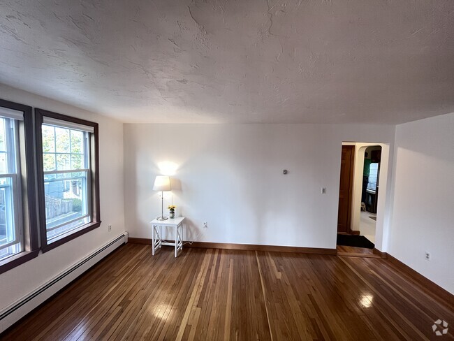 Building Photo - 714 Adams St Rental
