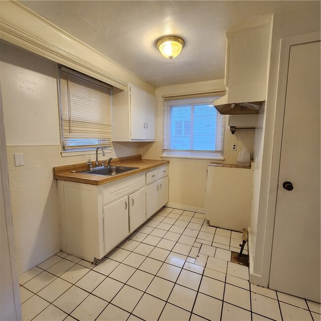 Photo - 153 Steko Ave