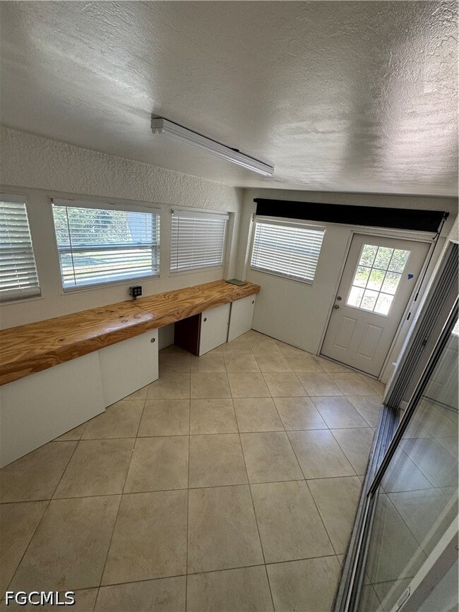 Photo - 3313 35th St W