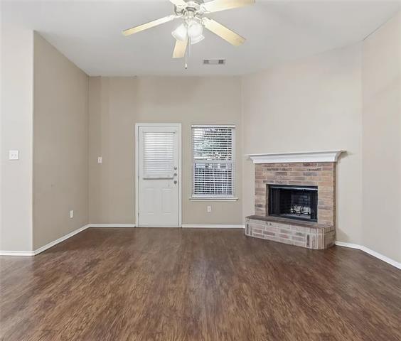 Photo - 2120 Stonewood Dr