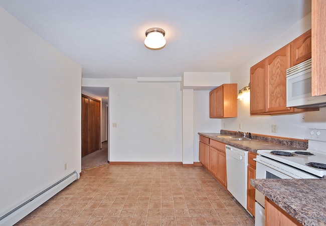 9 1st St SW Unit 1