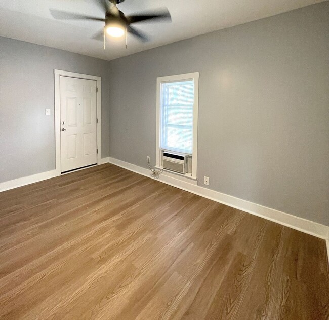 Photo - 14 N Maple St Unit #4