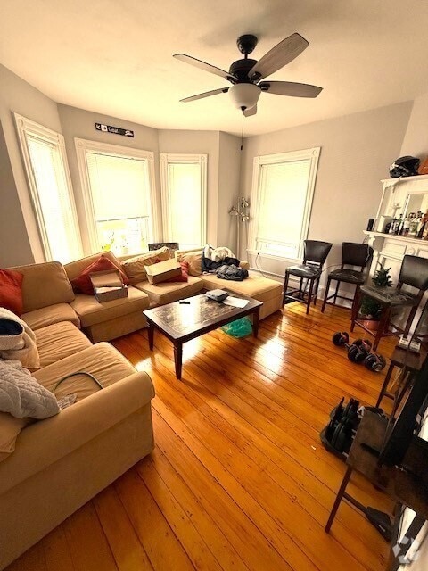 Building Photo - 430 E 5th St Unit 1 Rental